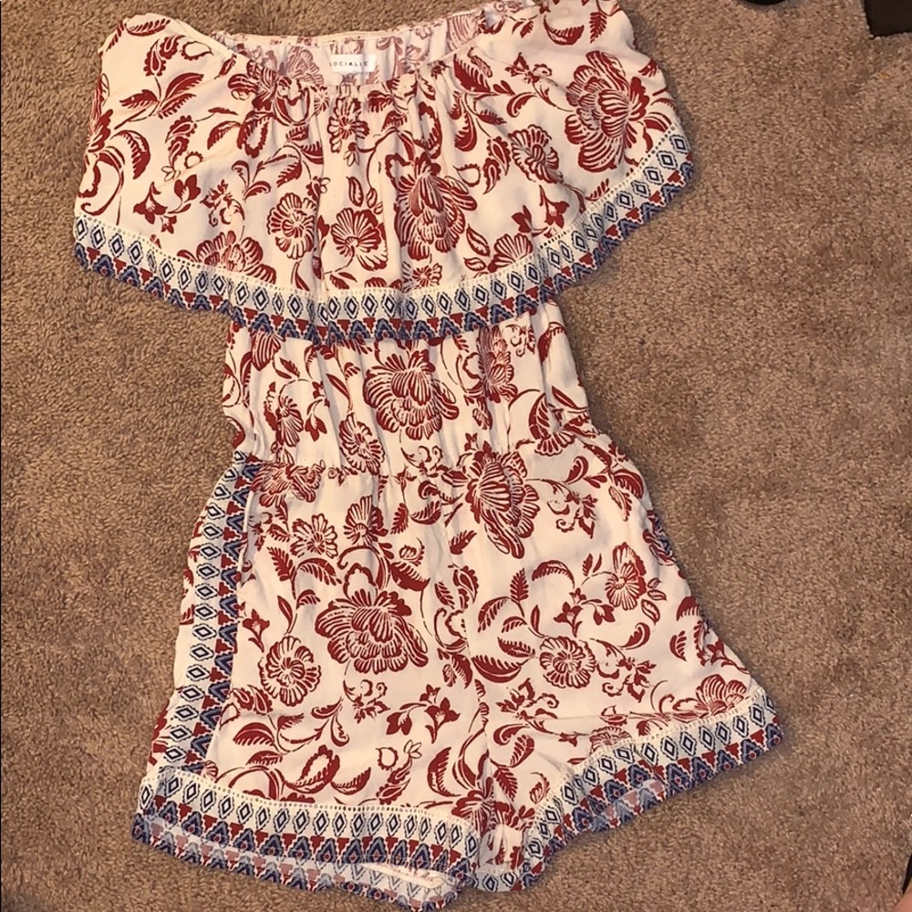 Romper - Picture 2 of 2